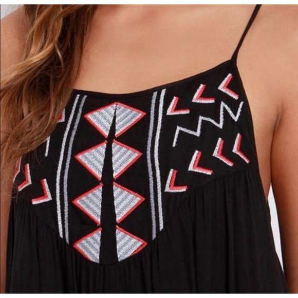 BB Dakota Kase Black Embroidered High-Low Dress XS - Picture 5 of 10